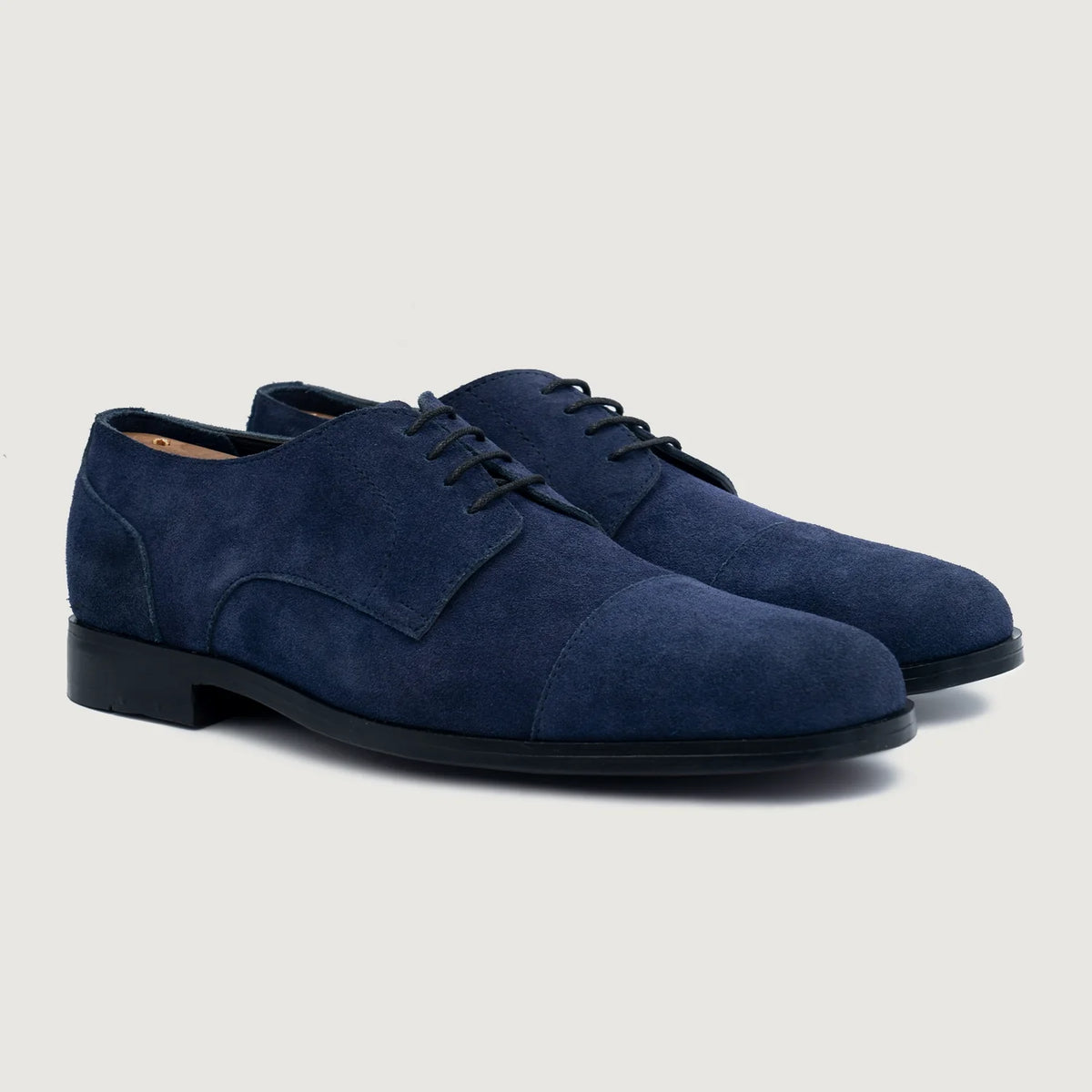Attorney Derby Midnight Blau Suede Lederschuhe für Herren For Men in Midnight Blue Goatskin Suede - Seitenansicht | Online Kaufen