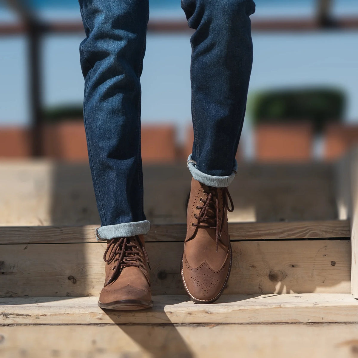 Tailored Rib Cuffs & Hem Craftsmanship Construction Detail on Duster Brogues Derby Oil Pull-up Braun Lederstiefel für Herren