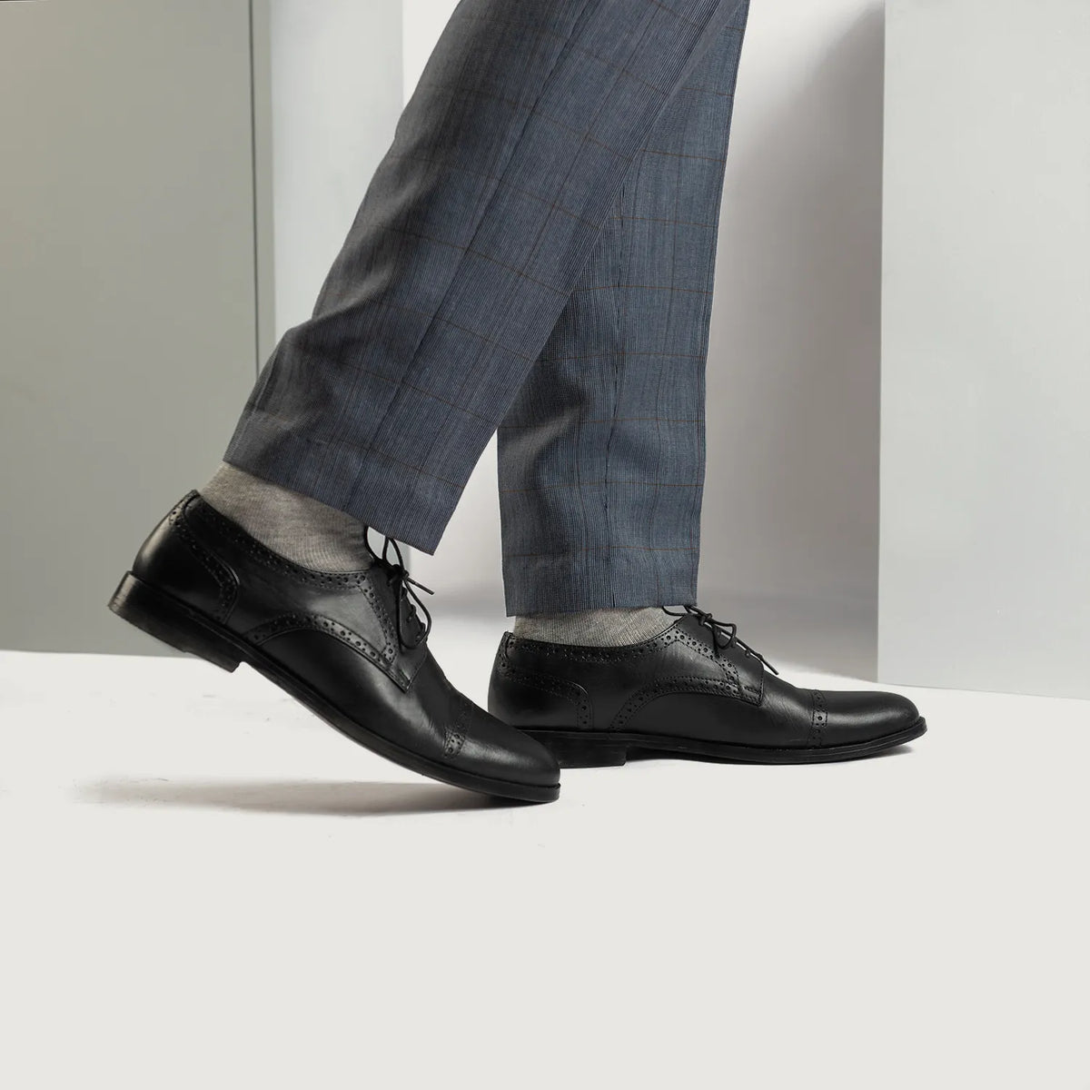 Top-Down Perspective Showing Lacing System & Tongue Craftsmanship