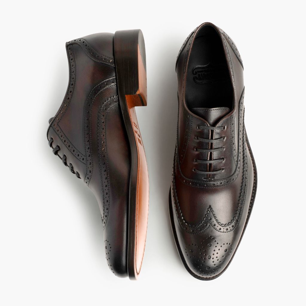Aviator Schokolade Leder-Loafer für Herren - Seitenansicht mit ergonomischem Ärmelschnitt & sportlicher Passform
