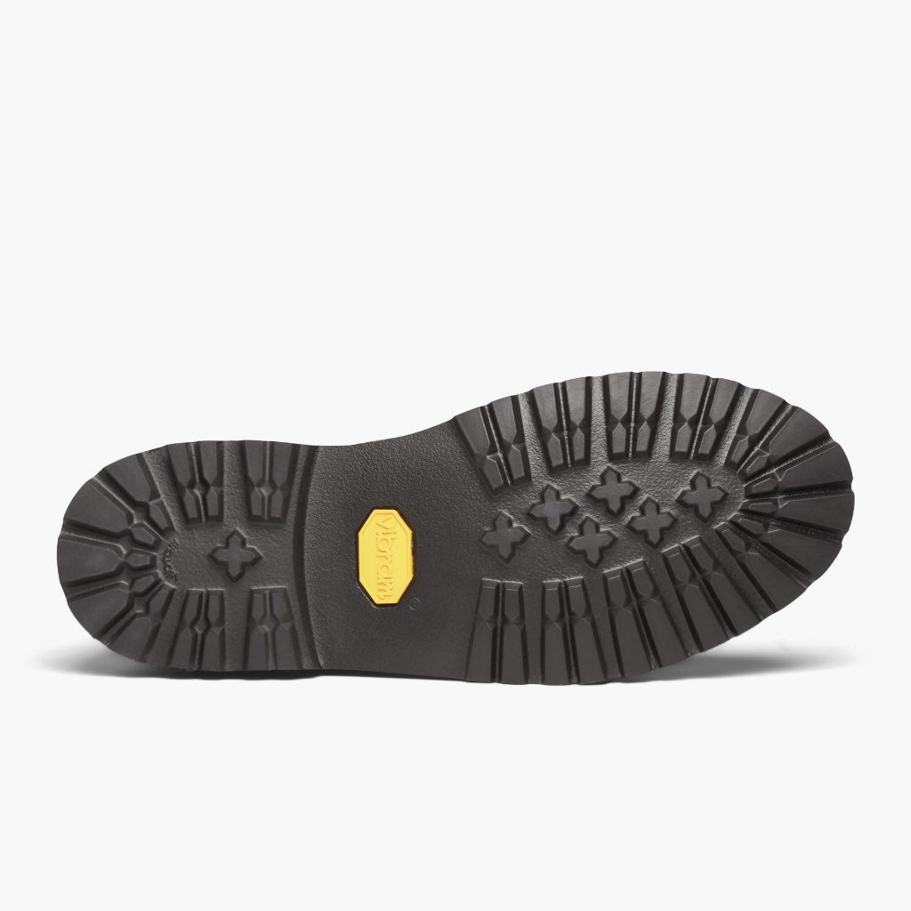 High-Traction Rubber Outsole & Lug Tread Pattern on Explorer Cedar Lederstiefel für Herren