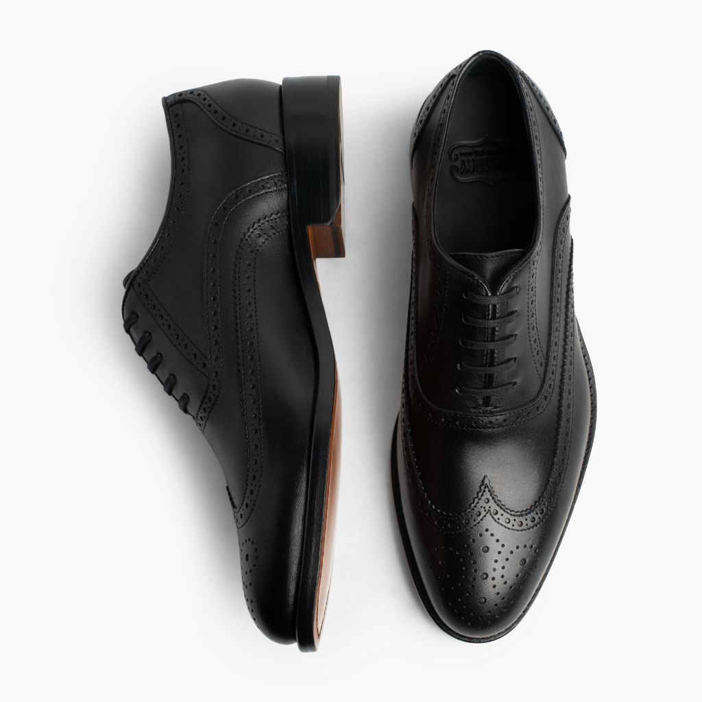 Aviator Schwarz Leder-Loafer für Herren - Seitenansicht mit ergonomischem Ärmelschnitt & sportlicher Passform