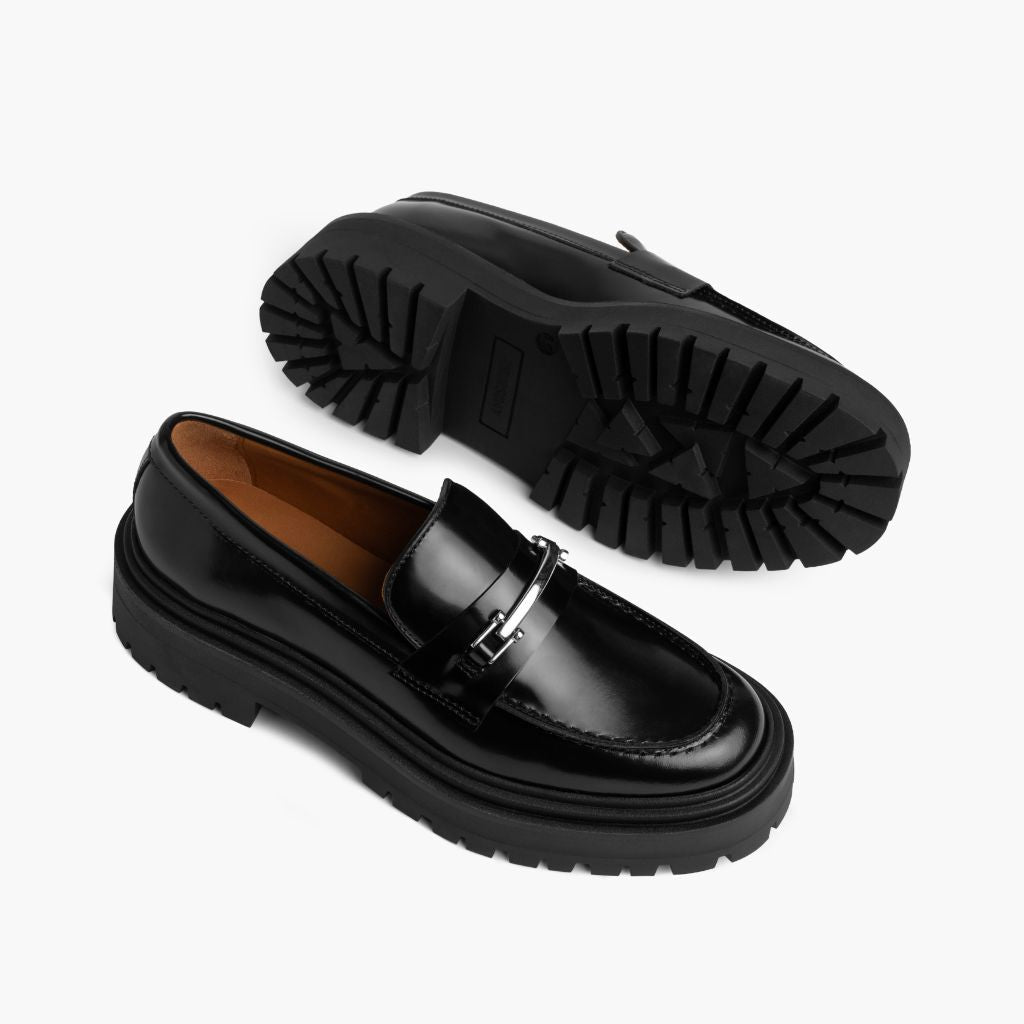 High-Traction Rubber Outsole & Lug Tread Pattern on Penny Platform Schwarz & Silver Leder-Loafer für Damen