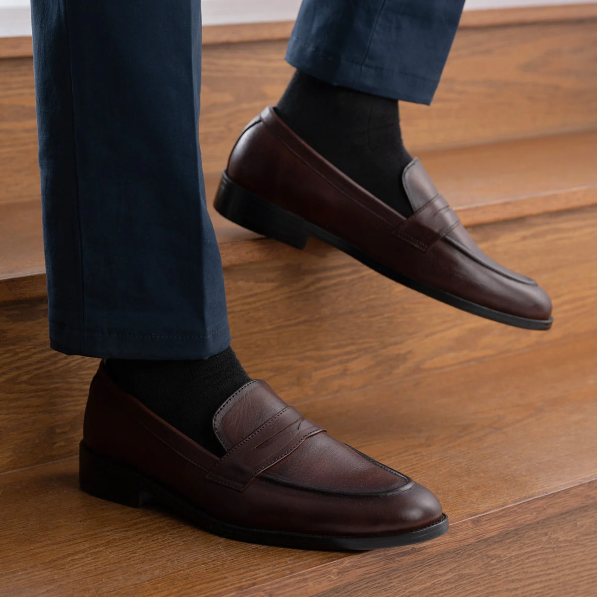 Orlaven Baxton Burnished Braun Leder-Loafer für Herren footwear image 9