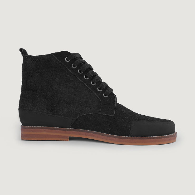 Carnell Moc Toe Schwarz Suede Boots für Herren
