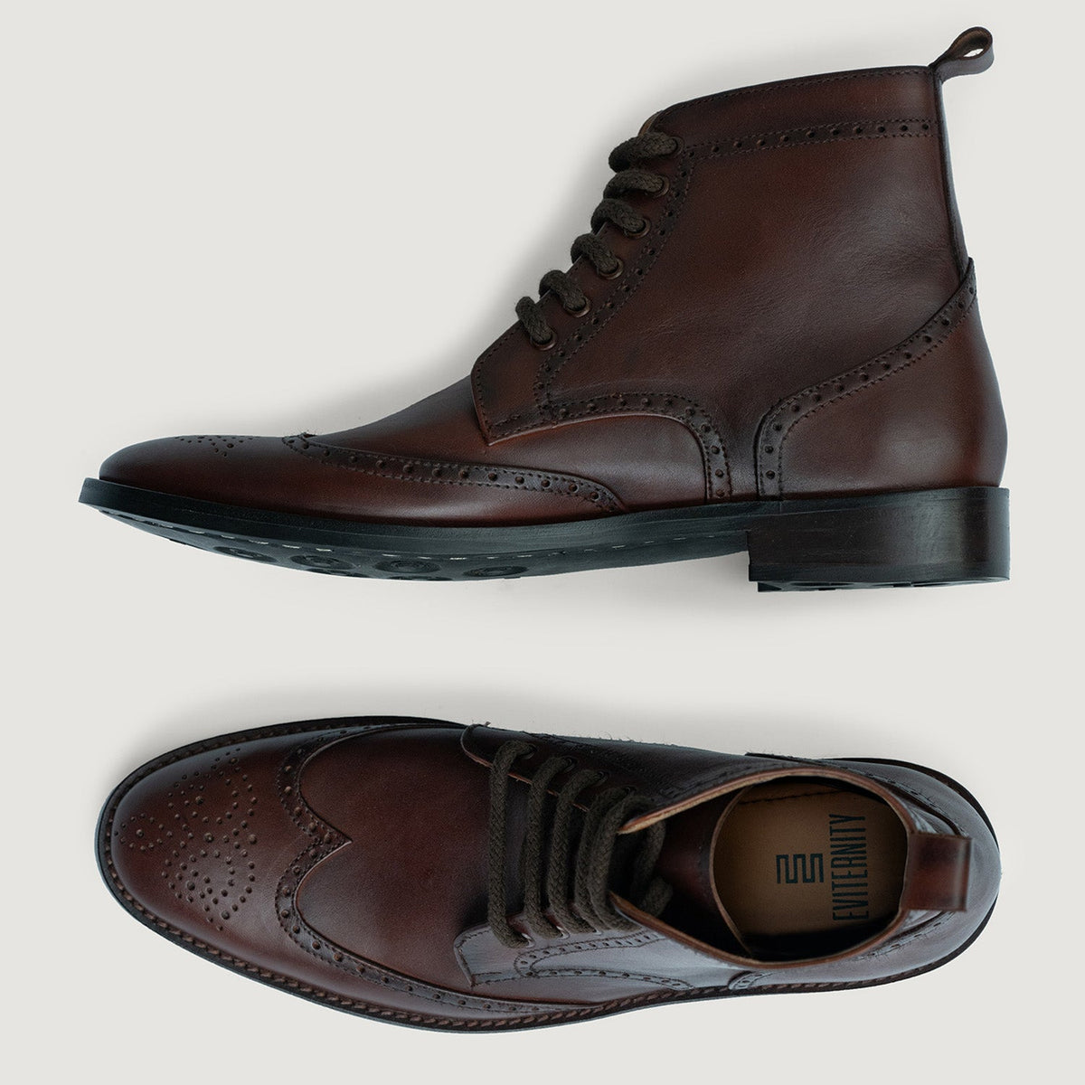 Duster Brogues Derby Braun Burnished Lederstiefel - StudGuard für Herren - Seitenansicht mit ergonomischem Ärmelschnitt & sportlicher Passform