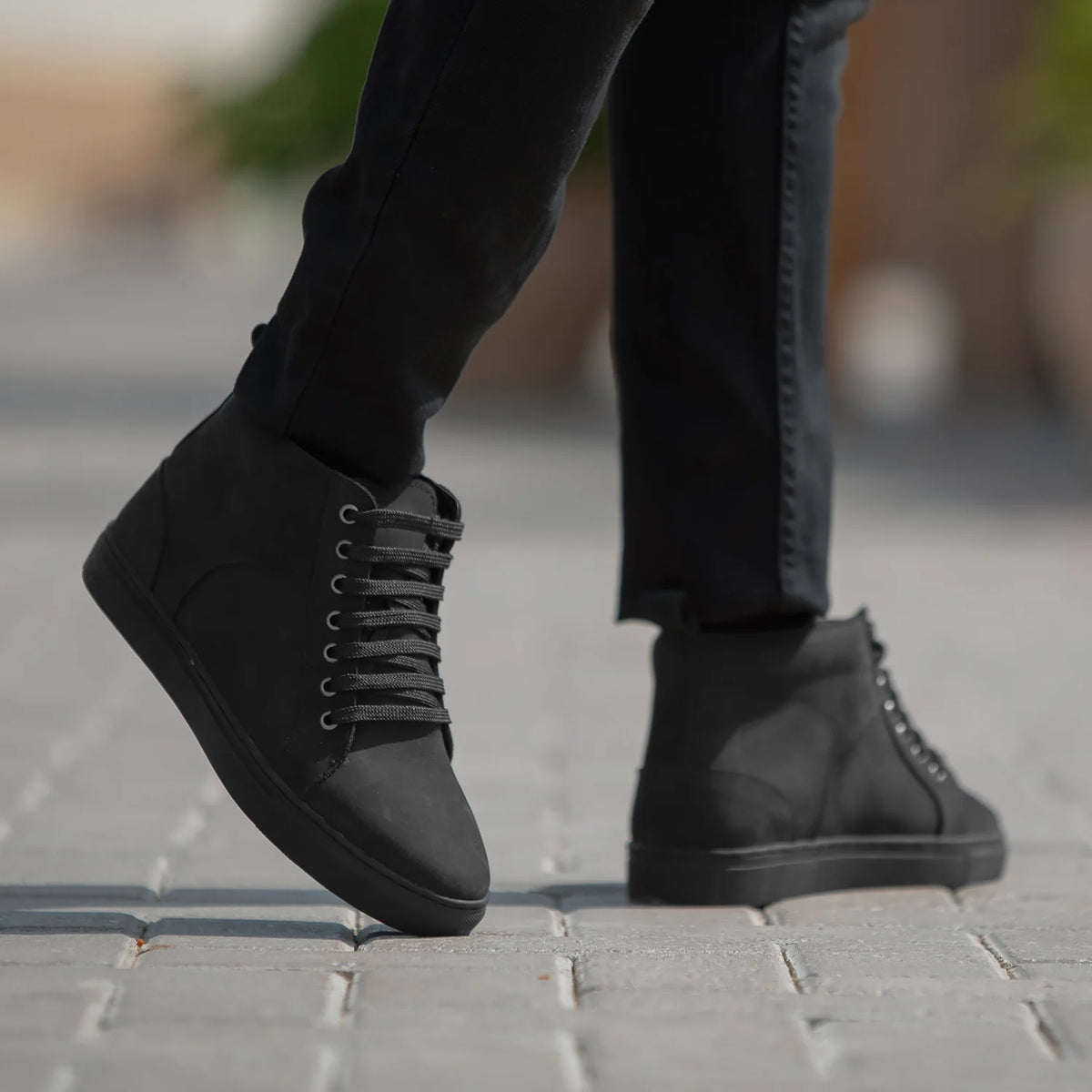 Black Full-Grain leather Sneakers - Rahmengenähte Goodyear-Welt-Konstruktion & vordere Zehenkappe