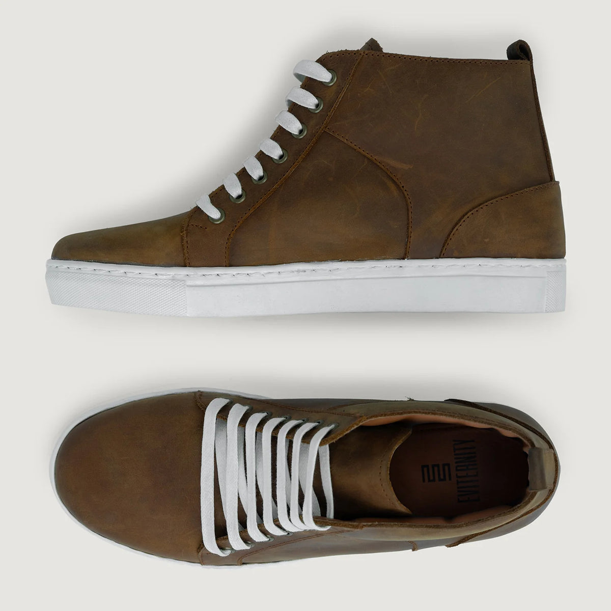 High-Traction Rubber Outsole & Lug Tread Pattern on Marty High Top Kupferbraun Pullup Leder-Sneaker für Herren For Men