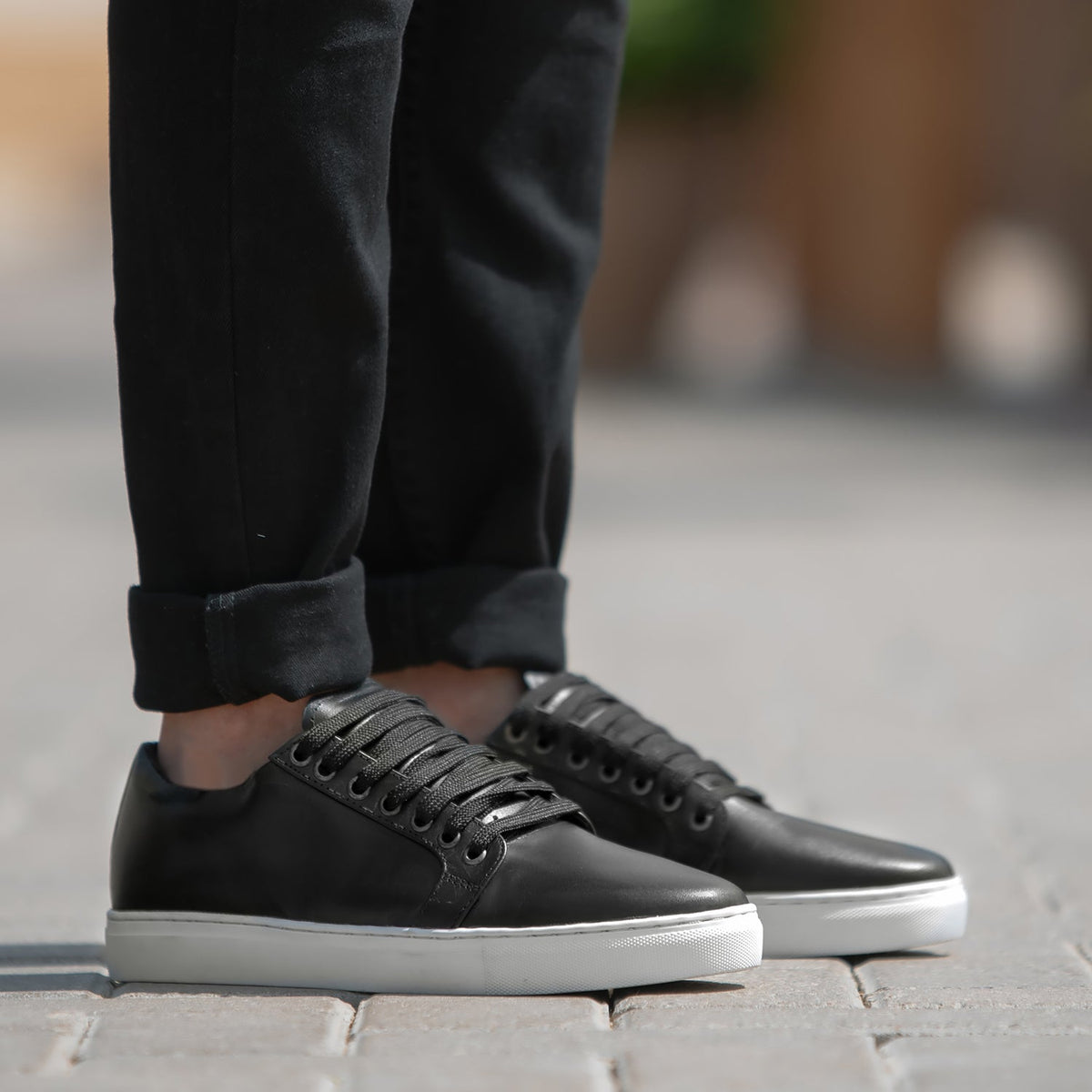 Murphy Low Top Schwarz Leder-Sneaker für Herren in schwarzem Rindleder - Seitenansicht | Online Kaufen