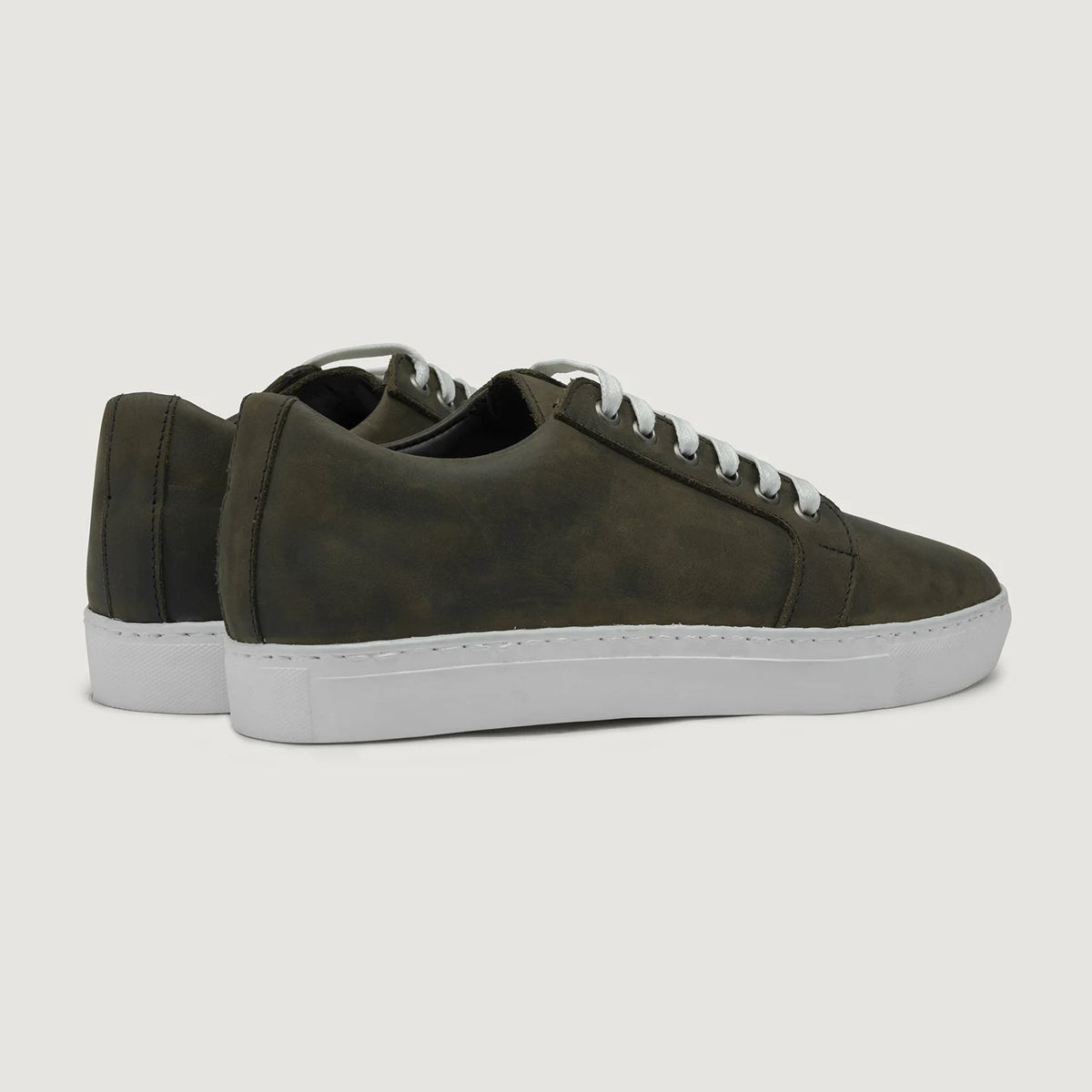 Murphy Low Top Olive Pullup Leder-Sneaker für Herren For Men - Verstärkte Fersenkappe & präzise Doppelnaht