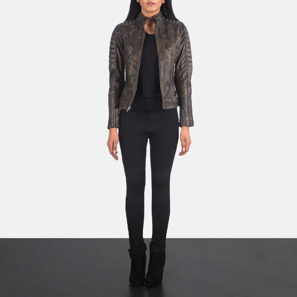 
Adalyn Gesteppt Vintage-Braun Leder-Bikerjacke für Damen - Seitenansicht mit ergonomischem Ärmelschnitt & sportlicher Passform