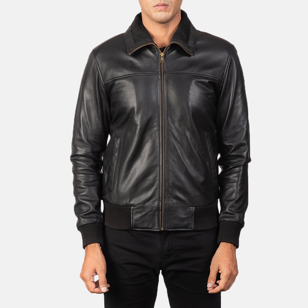
Detailansicht of Rib Knit & Zipper Hardware on Air Rolf Schwarz Leder-Bomberjacke für Herren