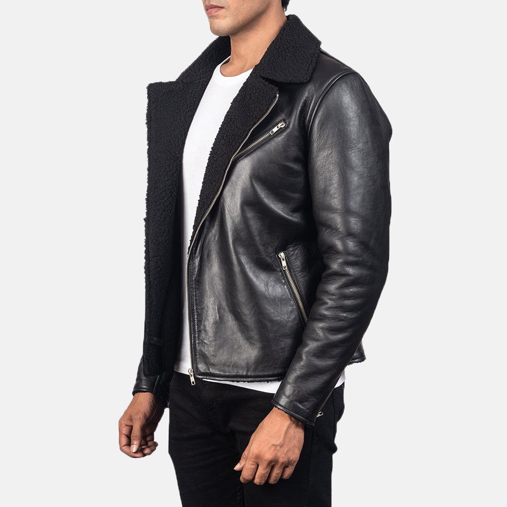 Black Sheepskin Leather Biker Jacket - Rückansicht mit passgenauen Schultern &amp; sauberem Saum