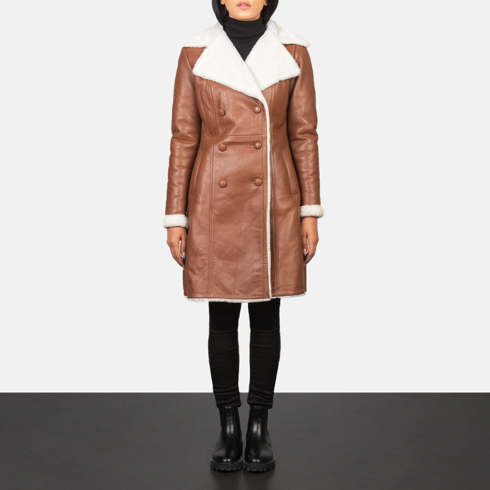 Women's Amie Brown Double Breasted Shearling Coat in Brown Sheepskin Burnishing - Vorderansicht &amp; maßgeschneiderte Silhouette | Online Kaufen