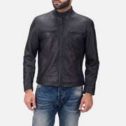 Austere Matte Schwarz Leder-Bikerjacke für Herren in Black Calfskin Matte - Vorderansicht &amp; maßgeschneiderte Silhouette | Online Kaufen