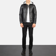 Men's Baston Black Hooded Leather Bomber Jacket - Seitenansicht mit ergonomischem Ärmelschnitt