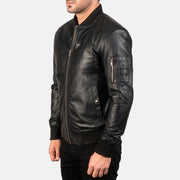 Black Sheepskin Leather Bomber Jacket - Rückansicht mit passgenauen Schultern &amp; sauberem Saum