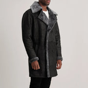 
Brown Goatskin Suede Aviator Jacket - Rückansicht mit passgenauen Schultern & sauberem Saum