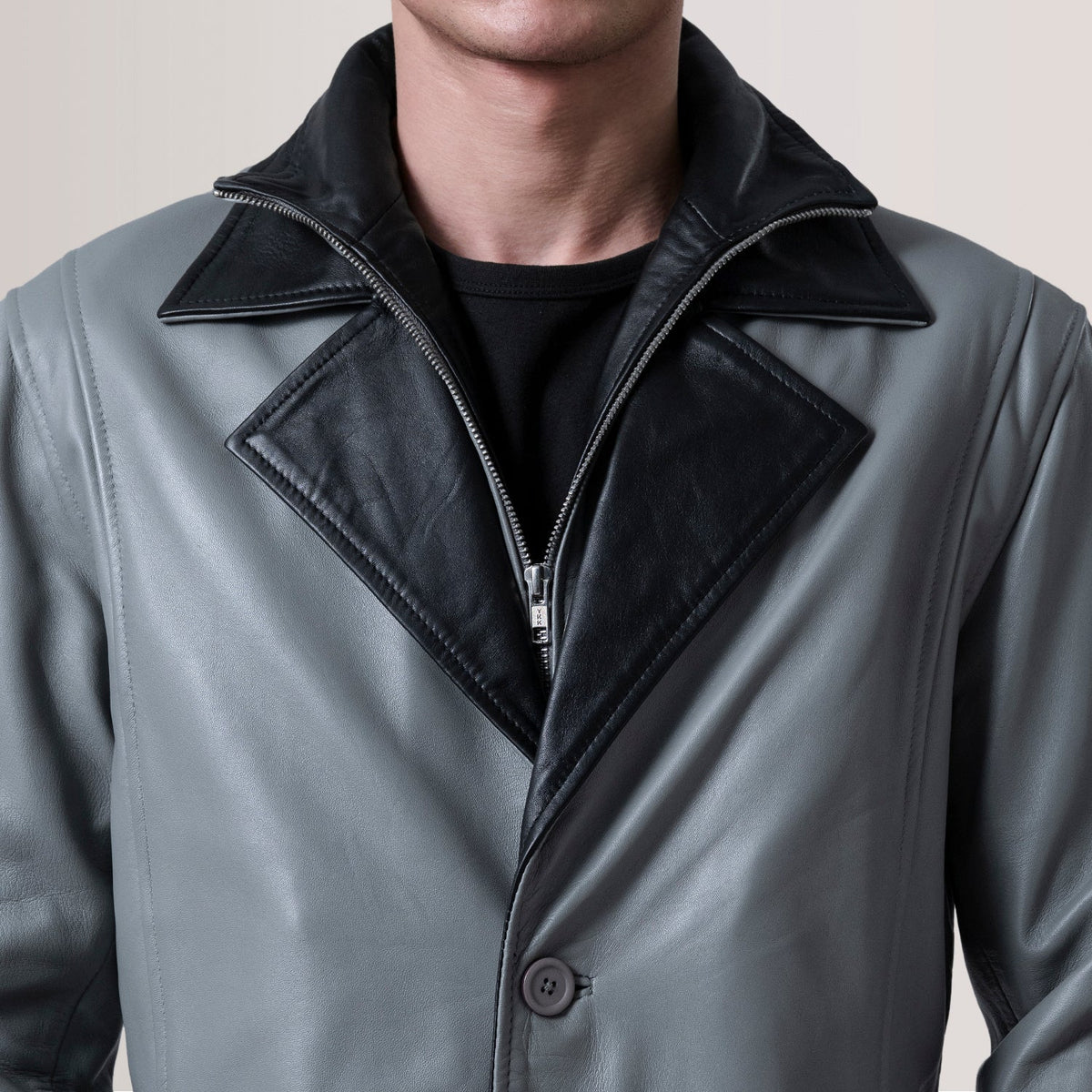 
Innenansicht Showing Quilted Polyester Lining & Zwei funktionale Innentaschen