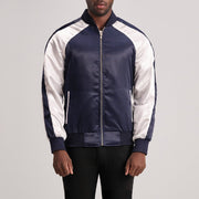 Clarke Blau Varsity Lederjacke für Herren in Blue &amp; White Satin - Vorderansicht &amp; maßgeschneiderte Silhouette | Online Kaufen