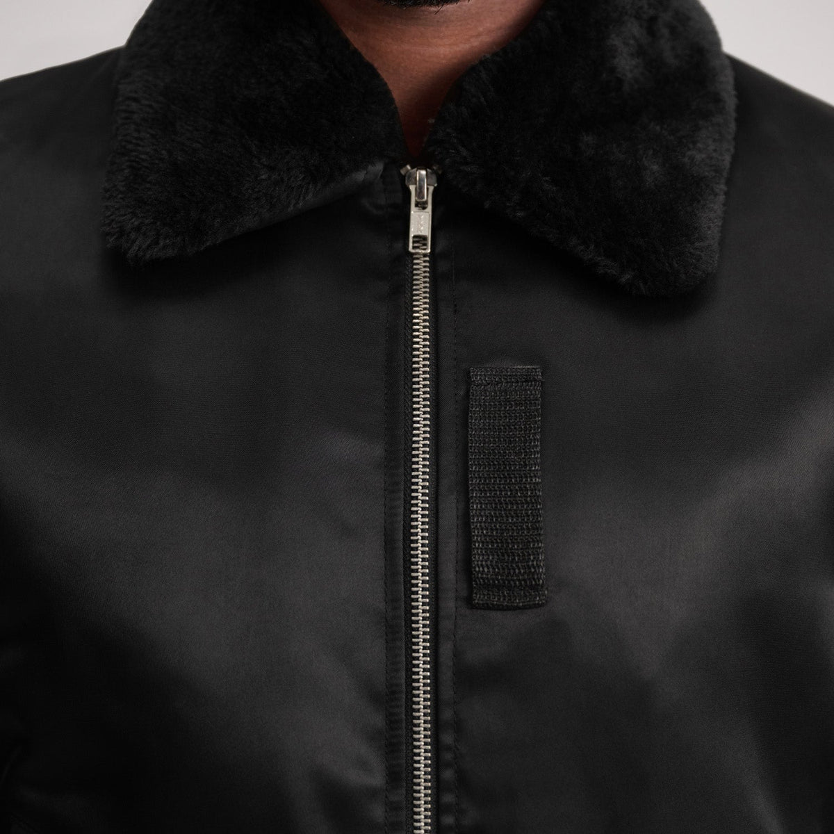 Innenansicht Showing Quilted Polyester Lining &amp; Zwei Innentaschen
