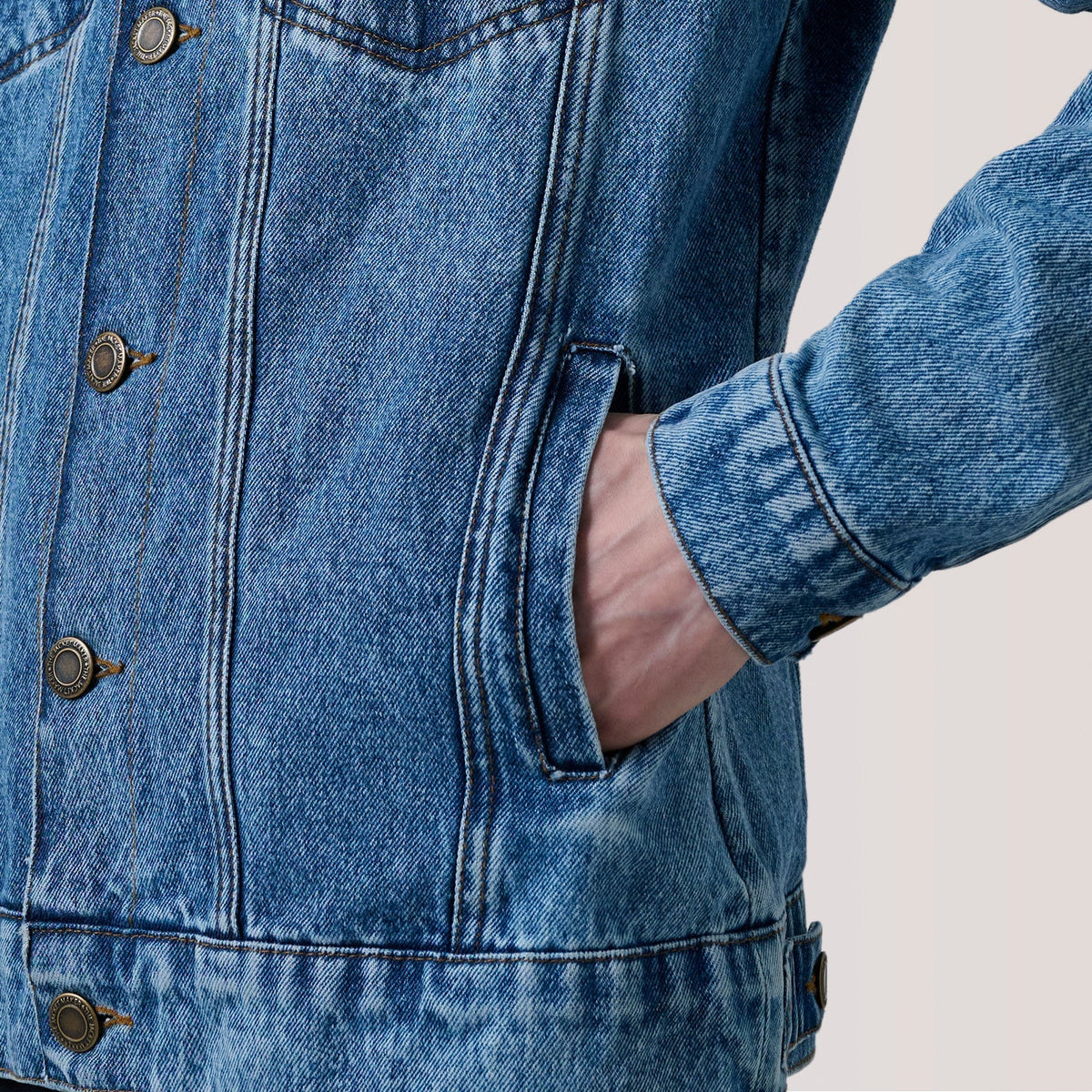 
Innenansicht Showing Quilted Viscose Lining & Zwei funktionale Innentaschen