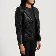 
Cora Gesteppt Schwarz Lederblazer für Damen - Seitenansicht mit ergonomischem Ärmelschnitt & sportlicher Passform
