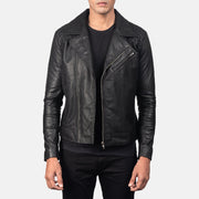
Danny Quilted Brown Leather Biker Jacket in Distressed Brown Goatskin Leather - Vorderansicht & maßgeschneiderte Silhouette | Online Kaufen