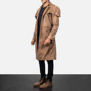 
Distressed Brown Semi-Aniline Snuffed Trench Coat - Rückansicht mit passgenauen Schultern & sauberem Saum