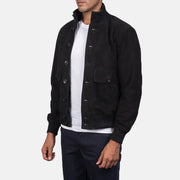Brown Goatskin Suede Bomber Jacket - Rückansicht mit passgenauen Schultern &amp; sauberem Saum