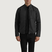 Elliot Schwarz Lightweight Lederjacke für Herren in Black Full-Grain Leather - Vorderansicht &amp; maßgeschneiderte Silhouette | Online Kaufen