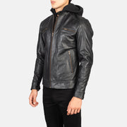
Black Cowhide Leather Biker Jacket - Rückansicht mit passgenauen Schultern & sauberem Saum
