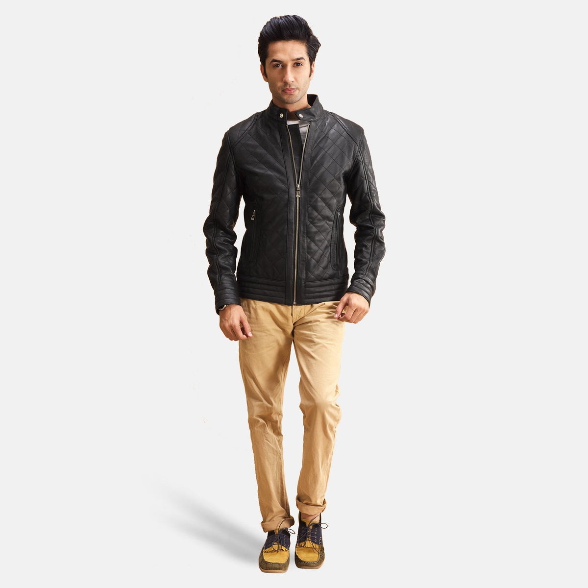 Henry Gesteppt Schwarz Lederjacke für Herren - Seitenansicht mit ergonomischem Ärmelschnitt
