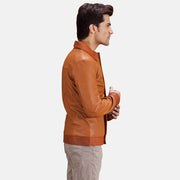 
Hubert Hellbraun Braun Lederjacke für Herren - Seitenansicht mit ergonomischem Ärmelschnitt & sportlicher Passform