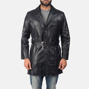 
Jordan Schwarz Ledermantel für Herren in Black Cowhide Leather - Vorderansicht & maßgeschneiderte Silhouette | Online Kaufen