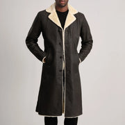 
Detailansicht of Notch & Button Hardware on Kolby Tumbled Brown Shearling Long Coat