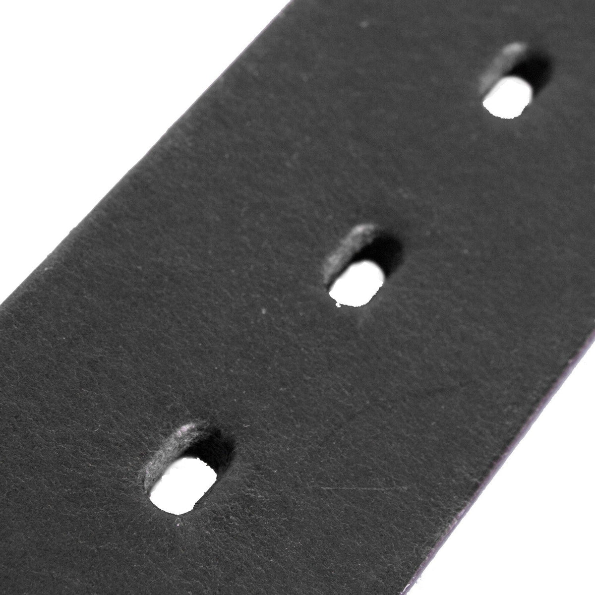 Solid Antique Brass Hardware &amp; Heavy-Duty Dual Zipper Detail on Brandon Full-Grain Ledergürtel für Herren
