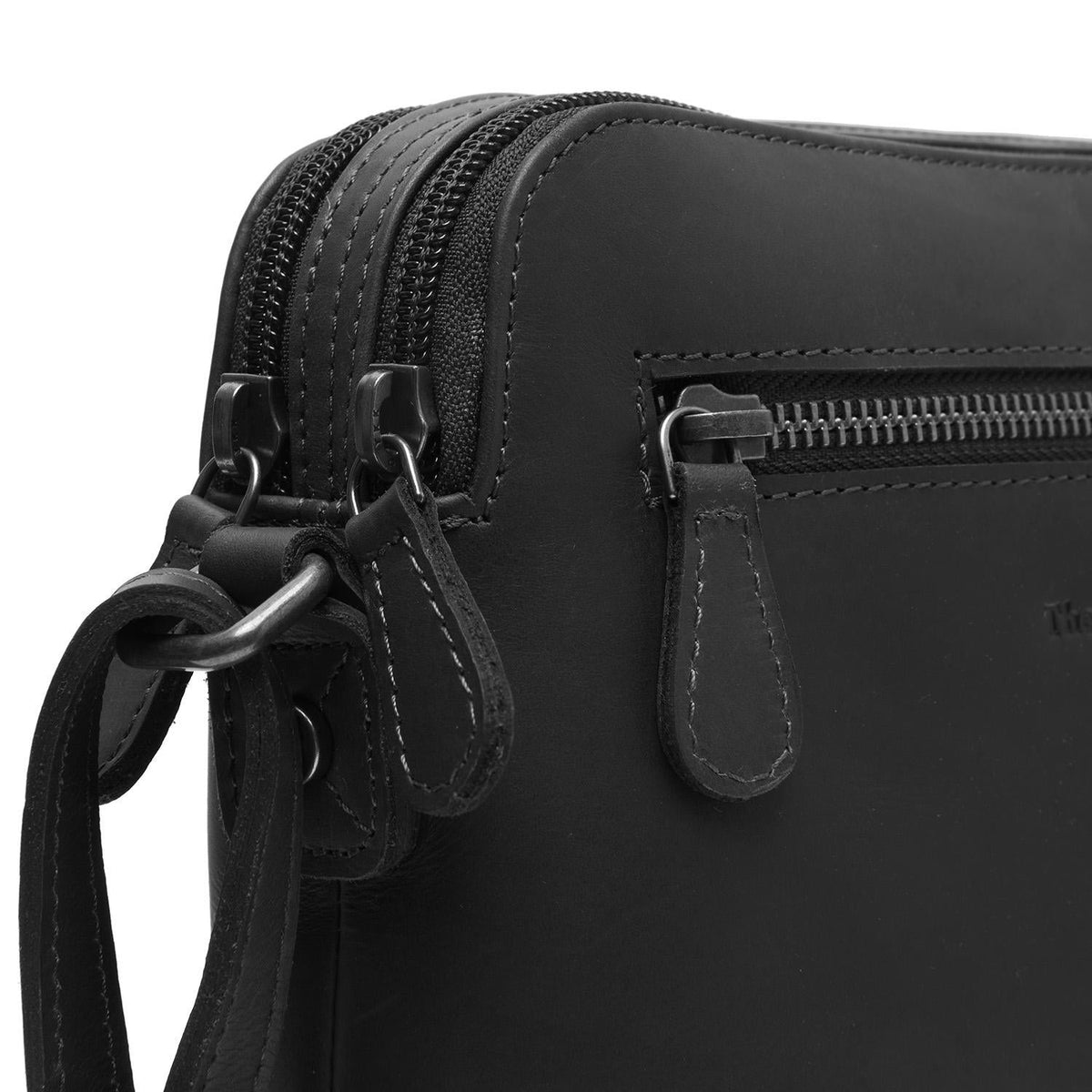 
Classic 100% Full-Grain leather Bag - Rückansicht mit verstärkten Lederträgern & handwerklichen Nähten