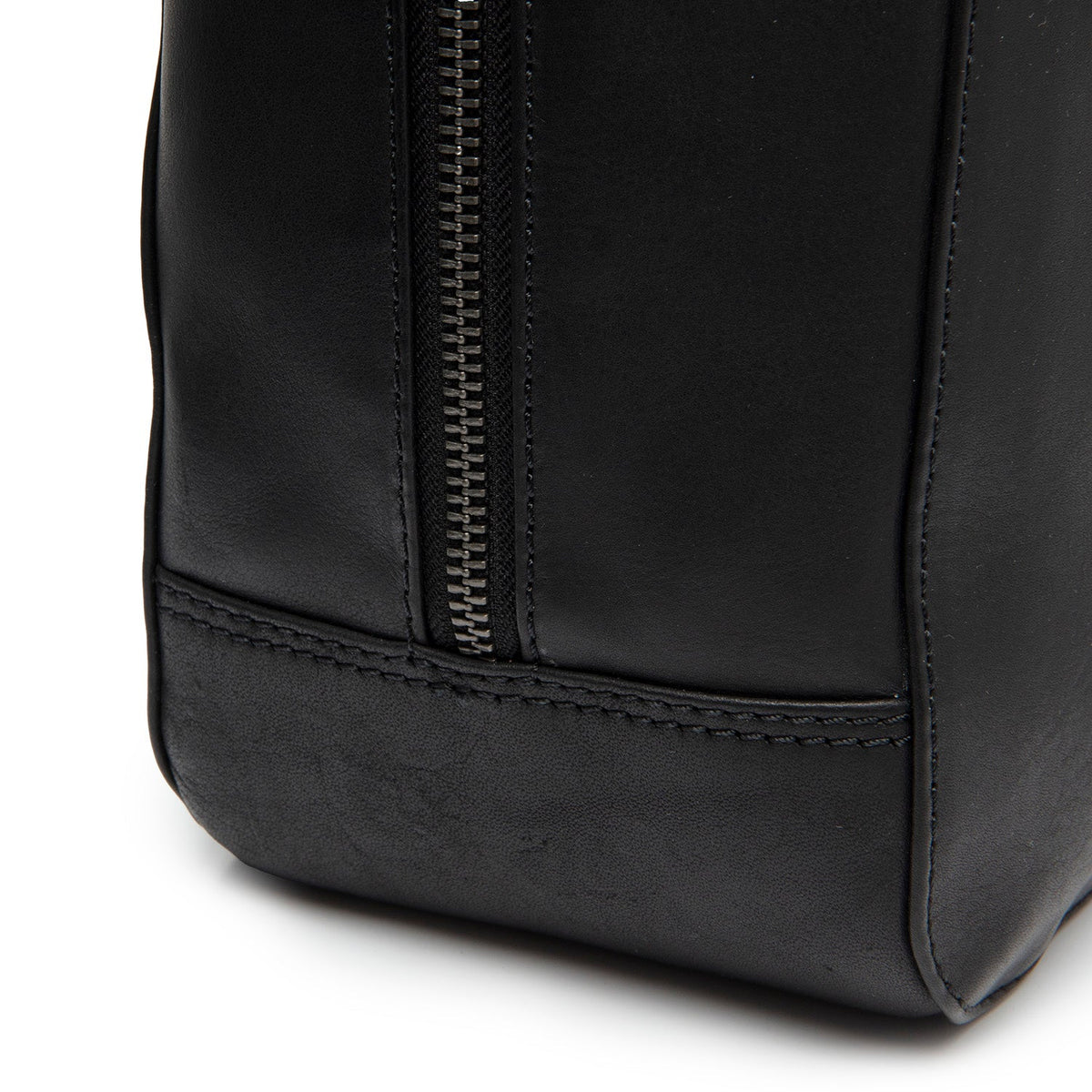 Solvin Full-Grain Leather Handbag für Damen - Seitenansicht mit ergonomischem Ärmelschnitt