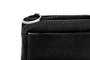 Oliver Full-Grain Leather Key Case für Damen - Seitenansicht mit ergonomischem Ärmelschnitt