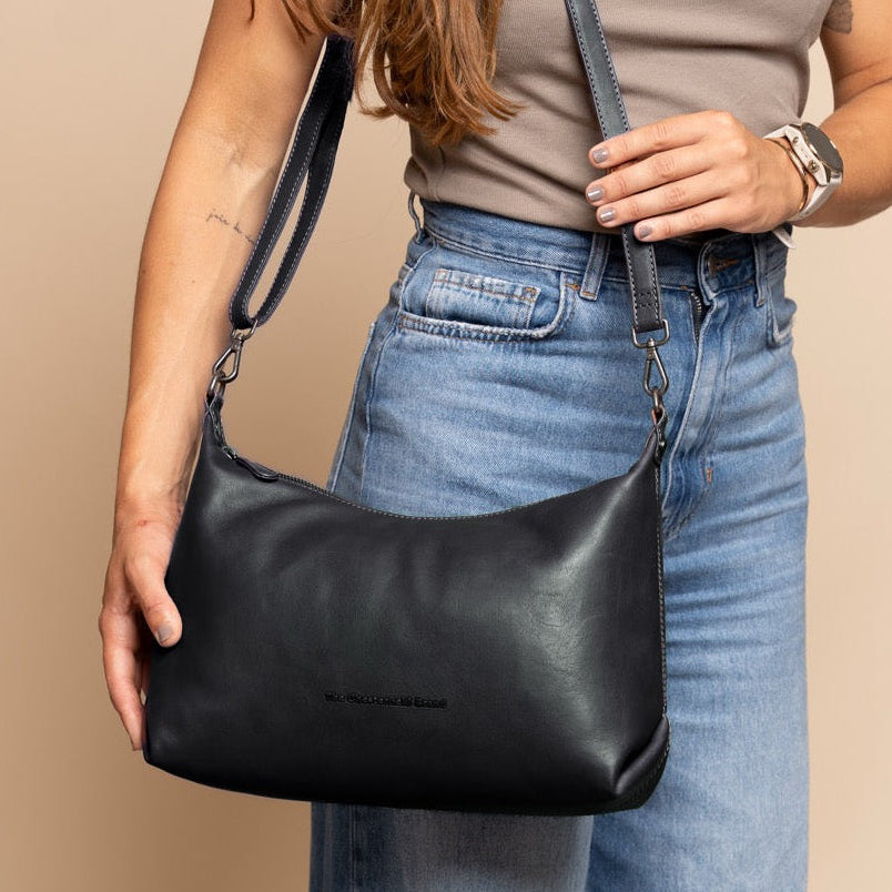 Skara Vollnarbenleder-Schultertasche