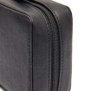 
Detailansicht of Classic Collar & Heavy-Duty Zipper Hardware on Leather Tech-Organizer Ardan für Damen für Damen
