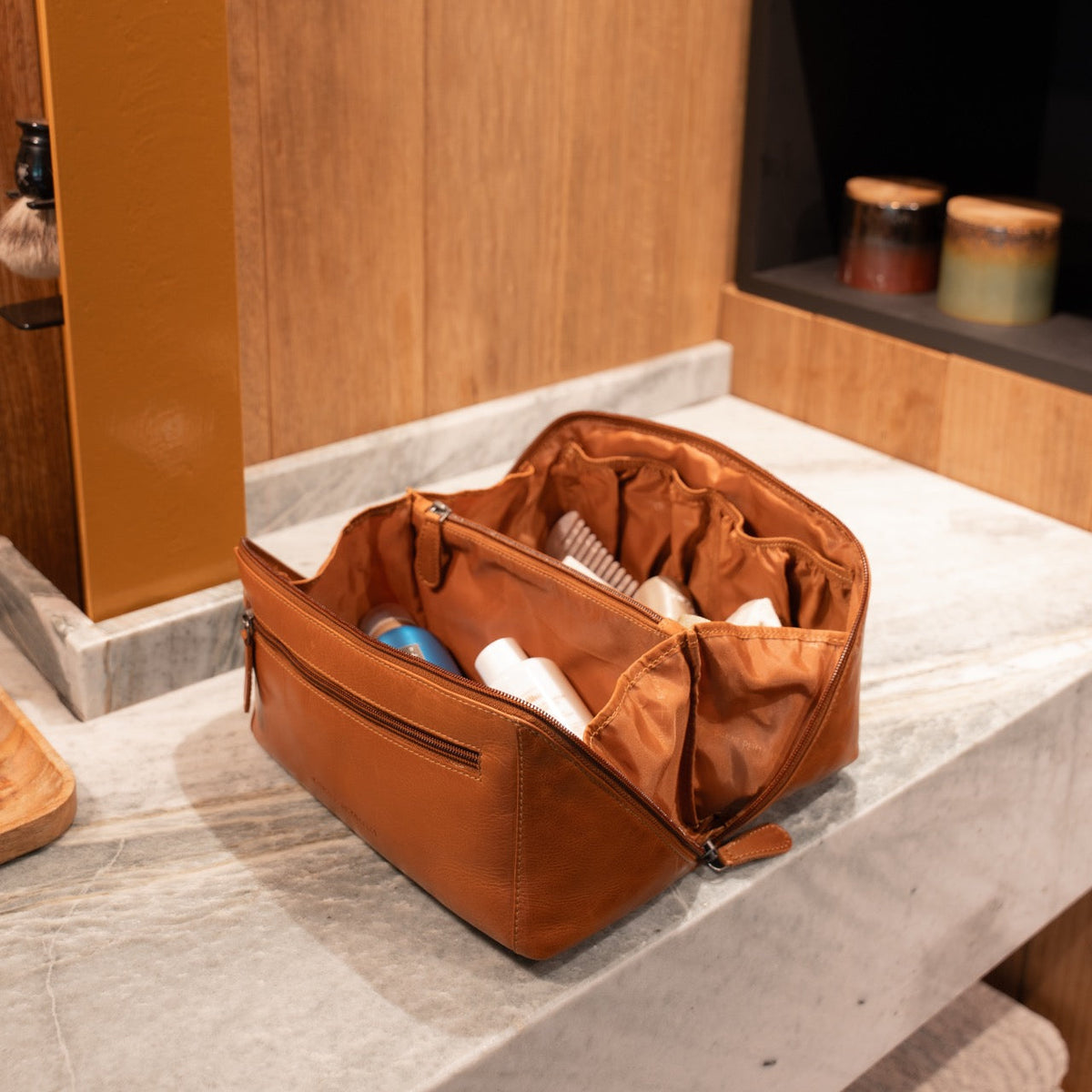 Elmia Full-Grain Leather Toiletry Bag für Damen – Zusätzliche Produktansicht 2