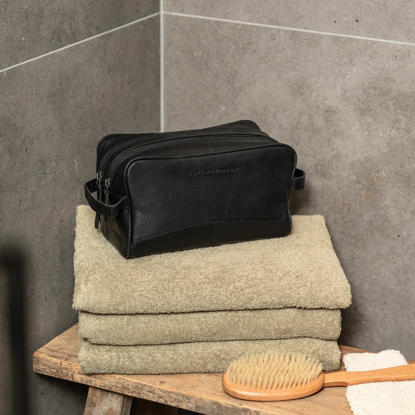 Stacey Full-Grain Leather Toiletry Bag für Damen