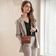 Classic 100% Full-Grain leather Goods - Rückansicht mit passgenauen Schultern &amp; sauberem Saum