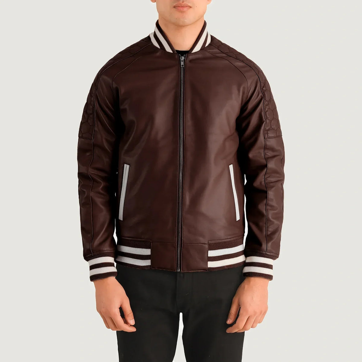 
Detailansicht of Varsity collar & Zipper Hardware on Pascal Kastanienbraun Leather Varsity Lederjackefür Herren