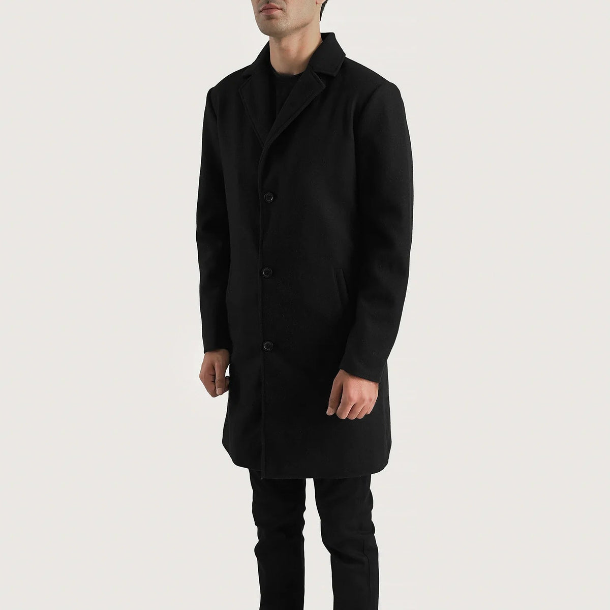 
Black Synthetic Wool Trench Coat - Rückansicht mit passgenauen Schultern & sauberem Saum