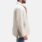 Detailansicht of Notch &amp; Button Hardware on Men's Professor By Day Suede Lederblazer für Herren