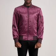 Quinton MA-1 Kastanienbraun Leder-Bomberjacke für Herren in Maroon Satin - Vorderansicht &amp; maßgeschneiderte Silhouette | Online Kaufen