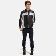 
Detailansicht von Stehkragen mit Druckknopf & Reißverschluss an Randolf Silver Schwarz Leder-Bikerjacke für Herren